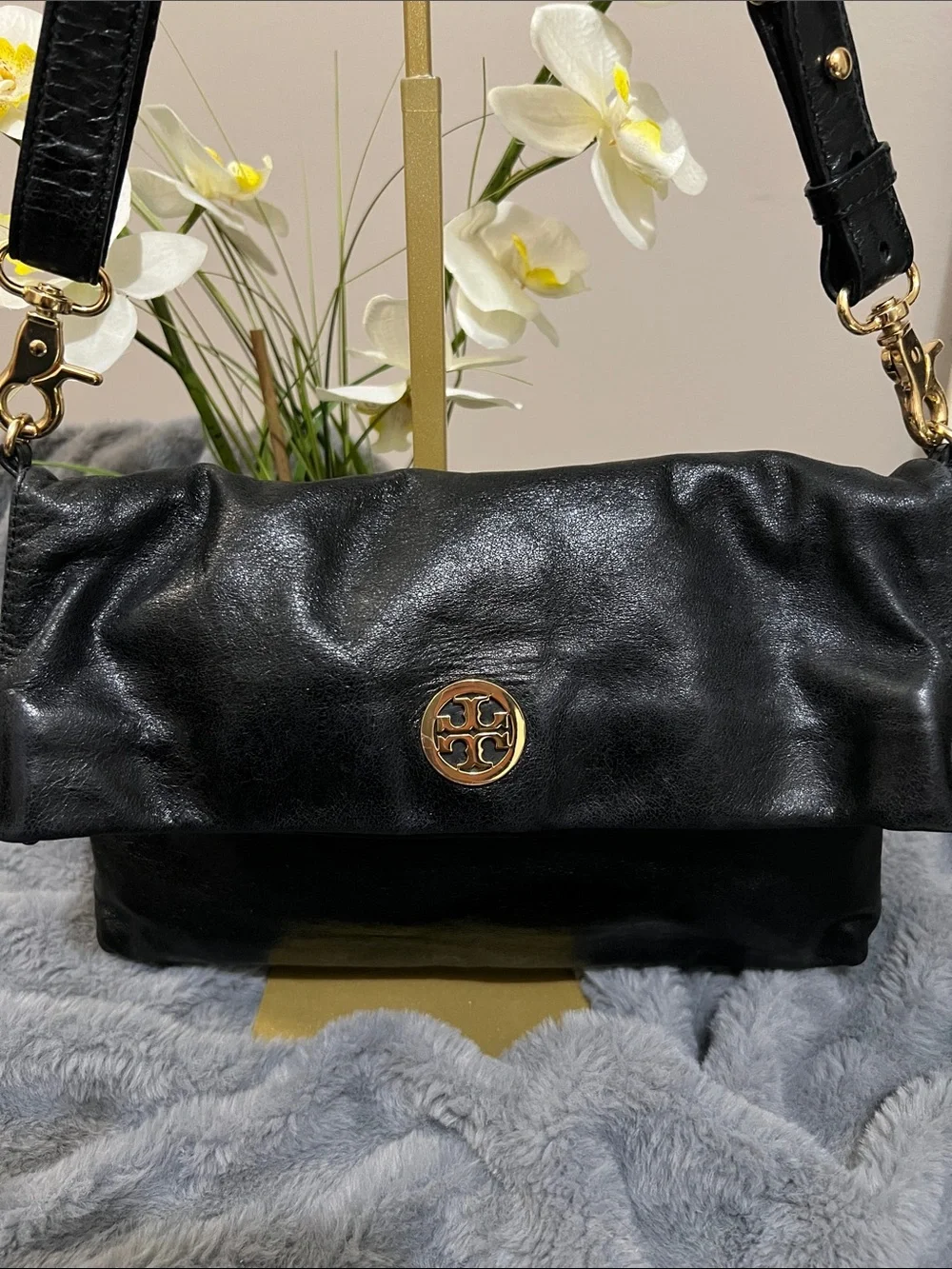 Tory Burch Vintage Dena Black Leather Fold-Over Shoulder/crossbody Bag EUC